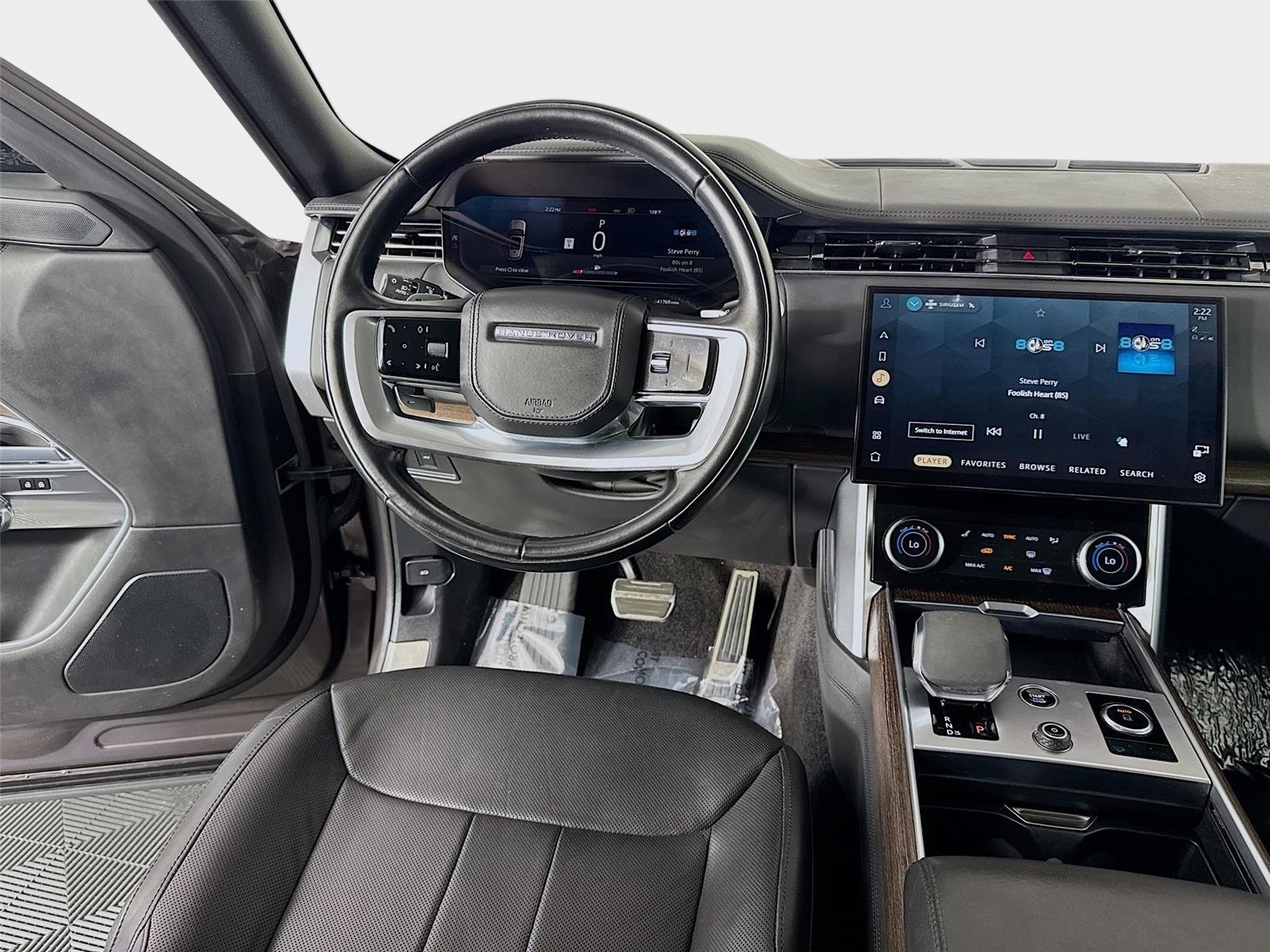Used 2023 Charente Gray Premium Metallic Land Rover SE image 25