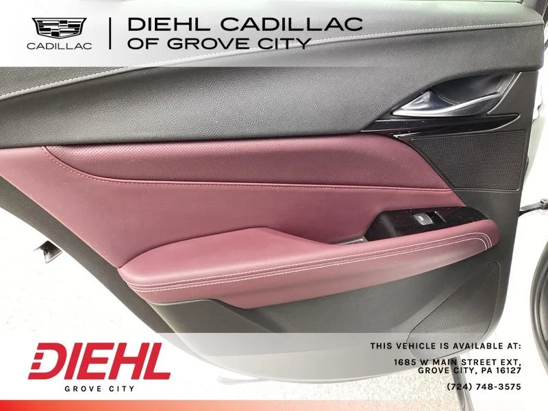 Used 2021 White Cadillac Sport image 9