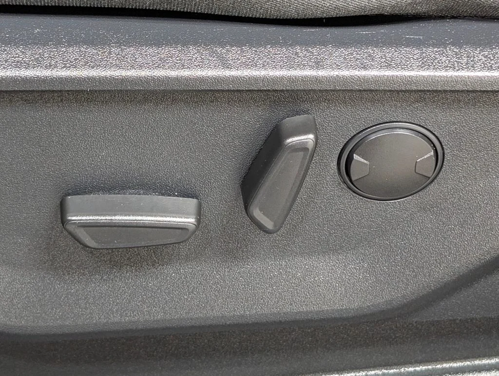 Certified Used 2023 Gray Metallic Ford XLT image 15