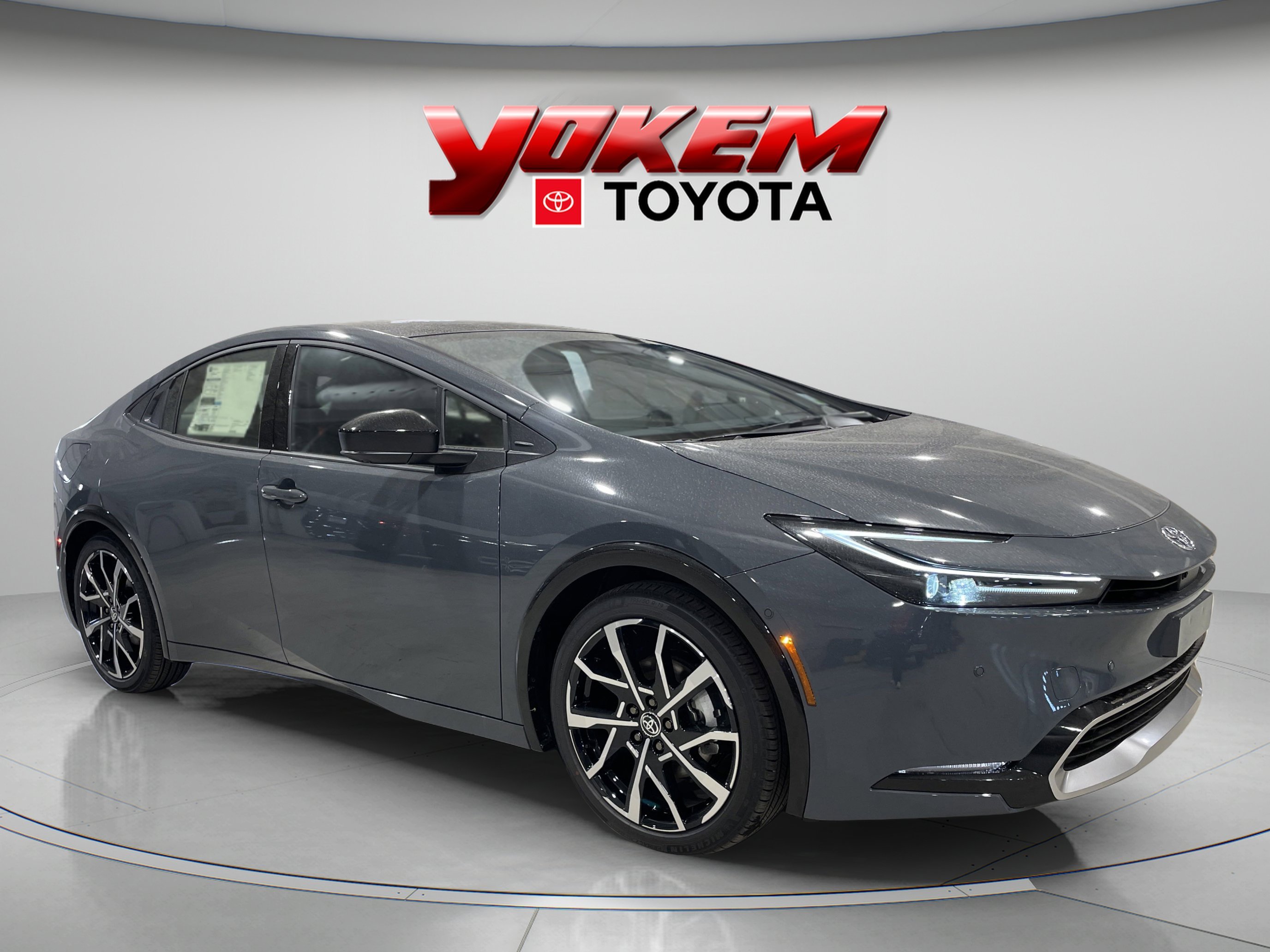 New 2025 Guardian Gray Toyota  XSE Premium image 6