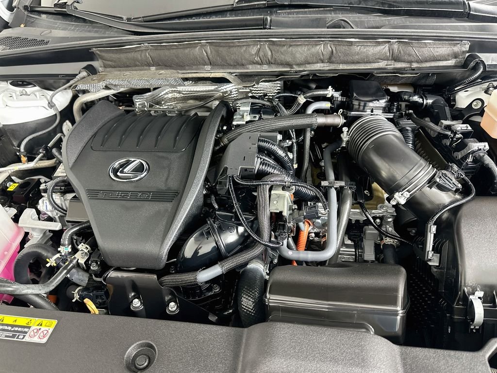 Used 2024 Ultra White Lexus 500h F SPORT Performance image 31