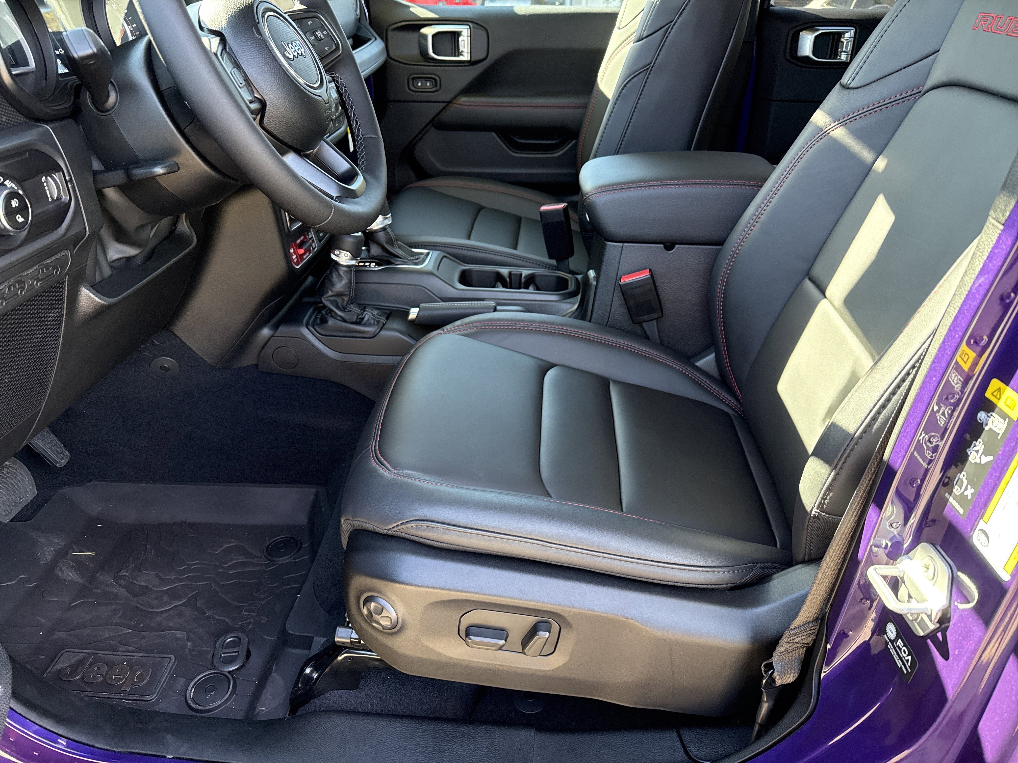 New 2026 Reign Jeep Rubicon X image 9