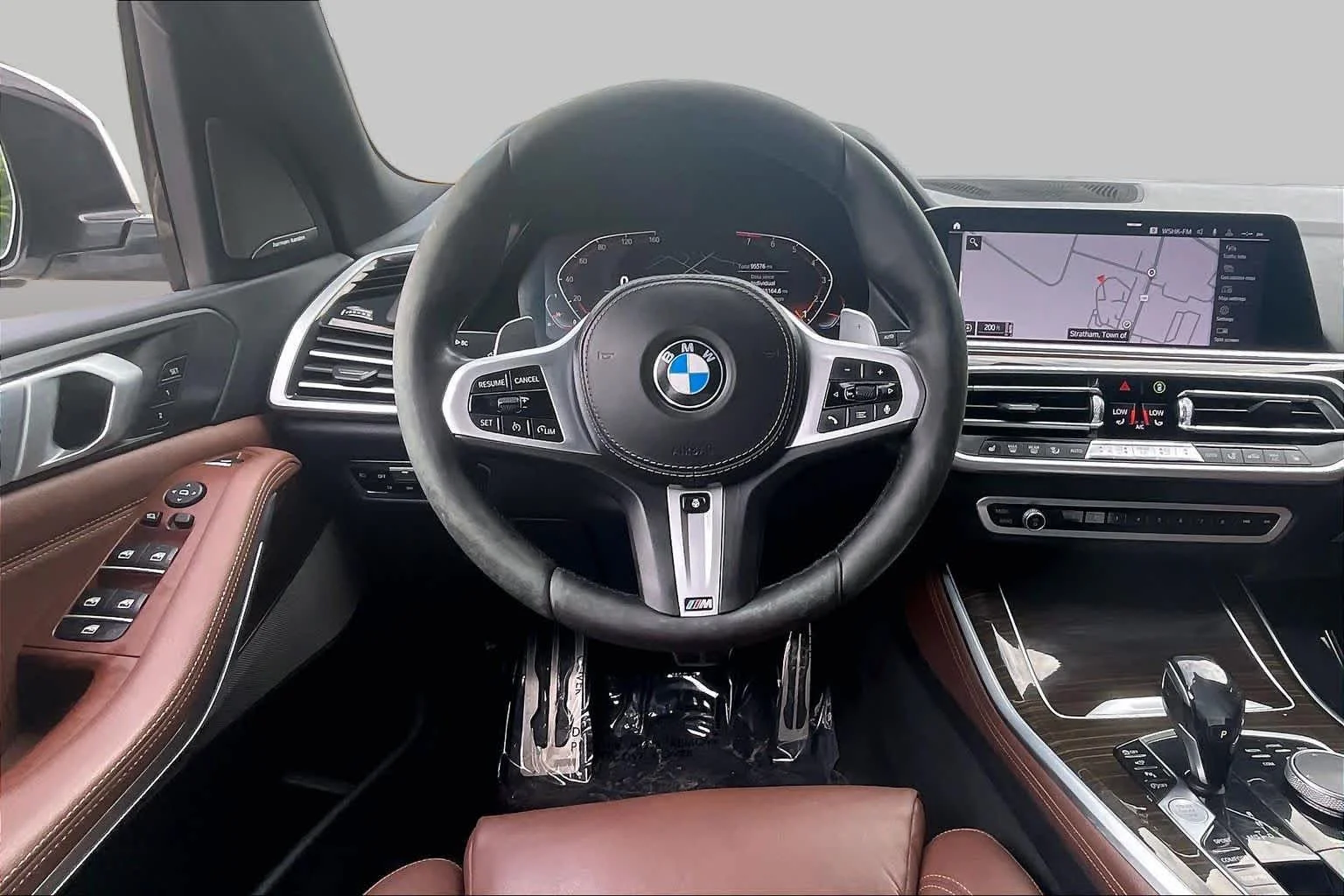 Used 2019 Mineral White Metallic BMW xDrive40i image 5