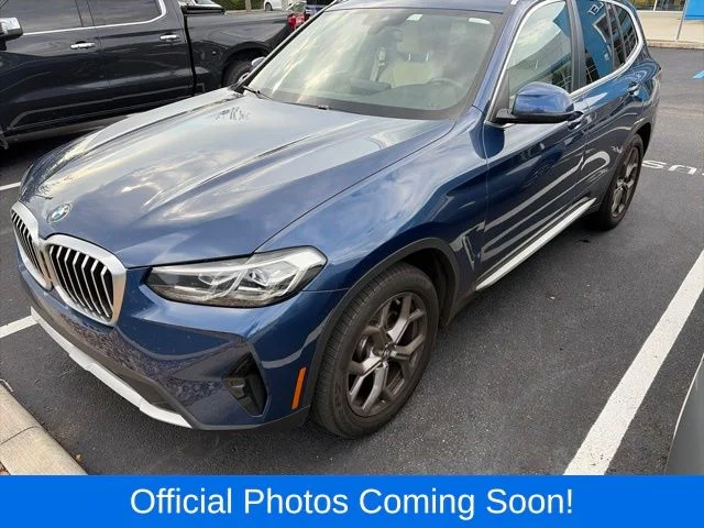 Used 2022 Blue BMW sDrive30i image 2