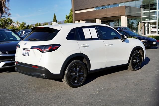 Used 2023  Honda LX image 7