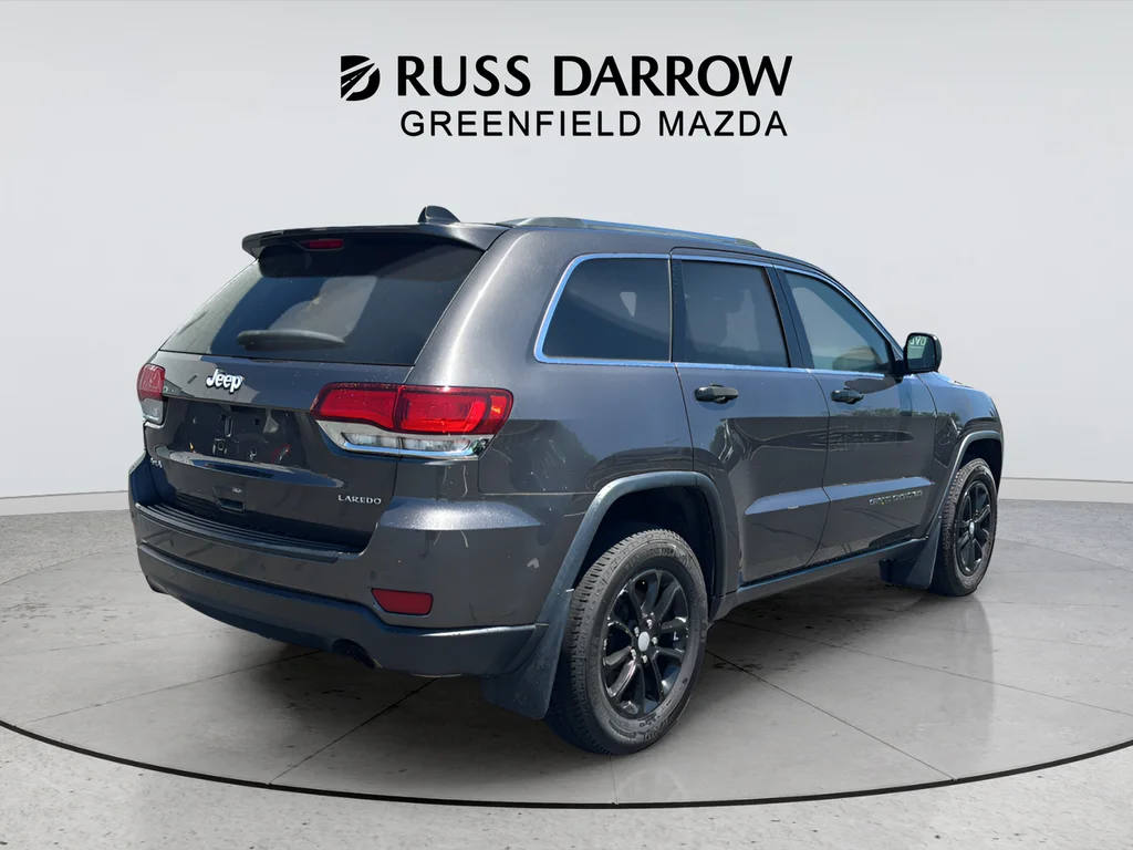 Used 2021 Gray Jeep Laredo X image 5