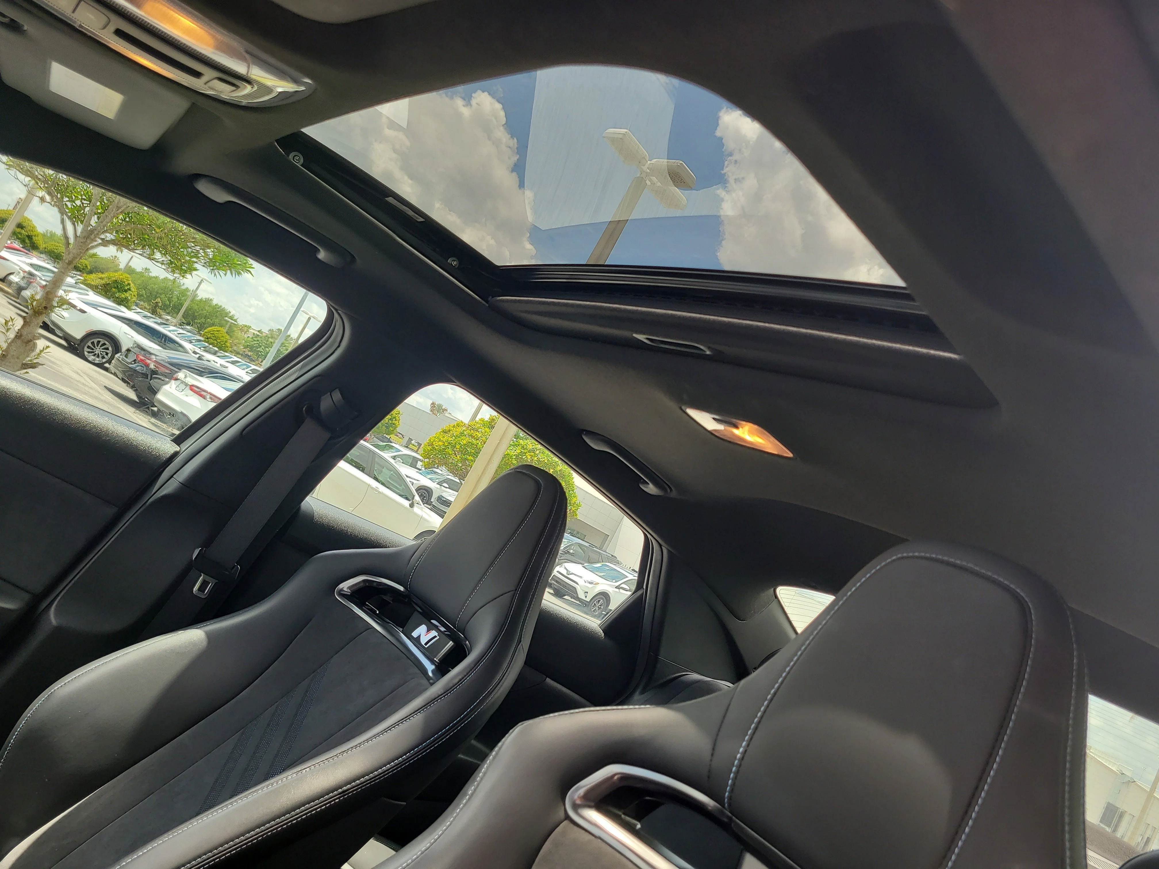 Used 2023 Cyber Gray Hyundai Base image 18