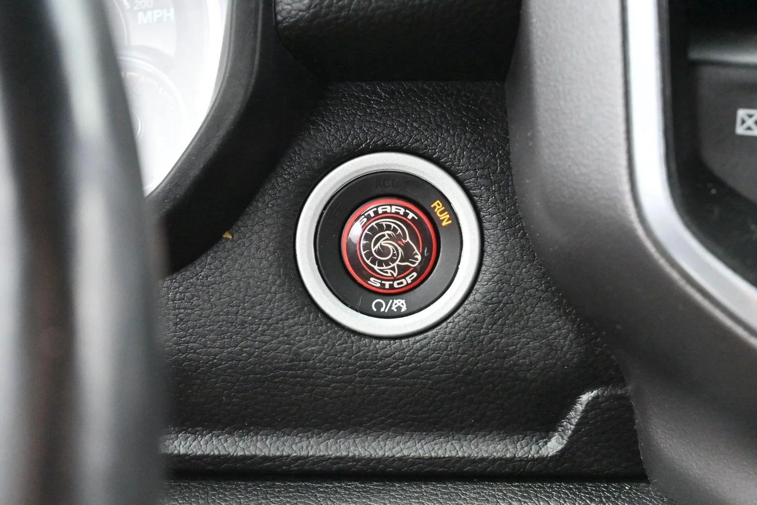 Used 2019 Diamond Black Crystal Pearlcoat Ram Big Horn/Lone Star image 24