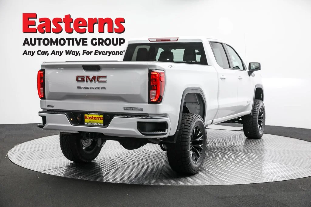 Used 2025 White GMC Elevation image 5
