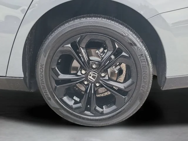 Used 2025 Gray Honda SE image 34