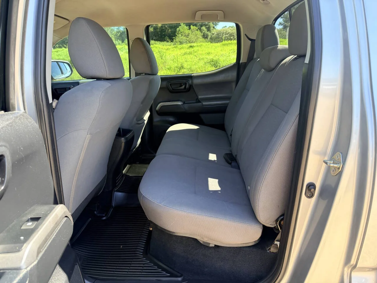 Used 2019 Silver Toyota SR5 V6 4x2 4dr Double Cab 5.0 ft SB image 14
