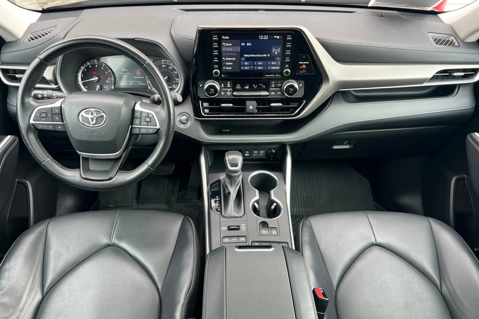 Certified Used 2022 Magnetic Gray Metallic Toyota XLE image 14