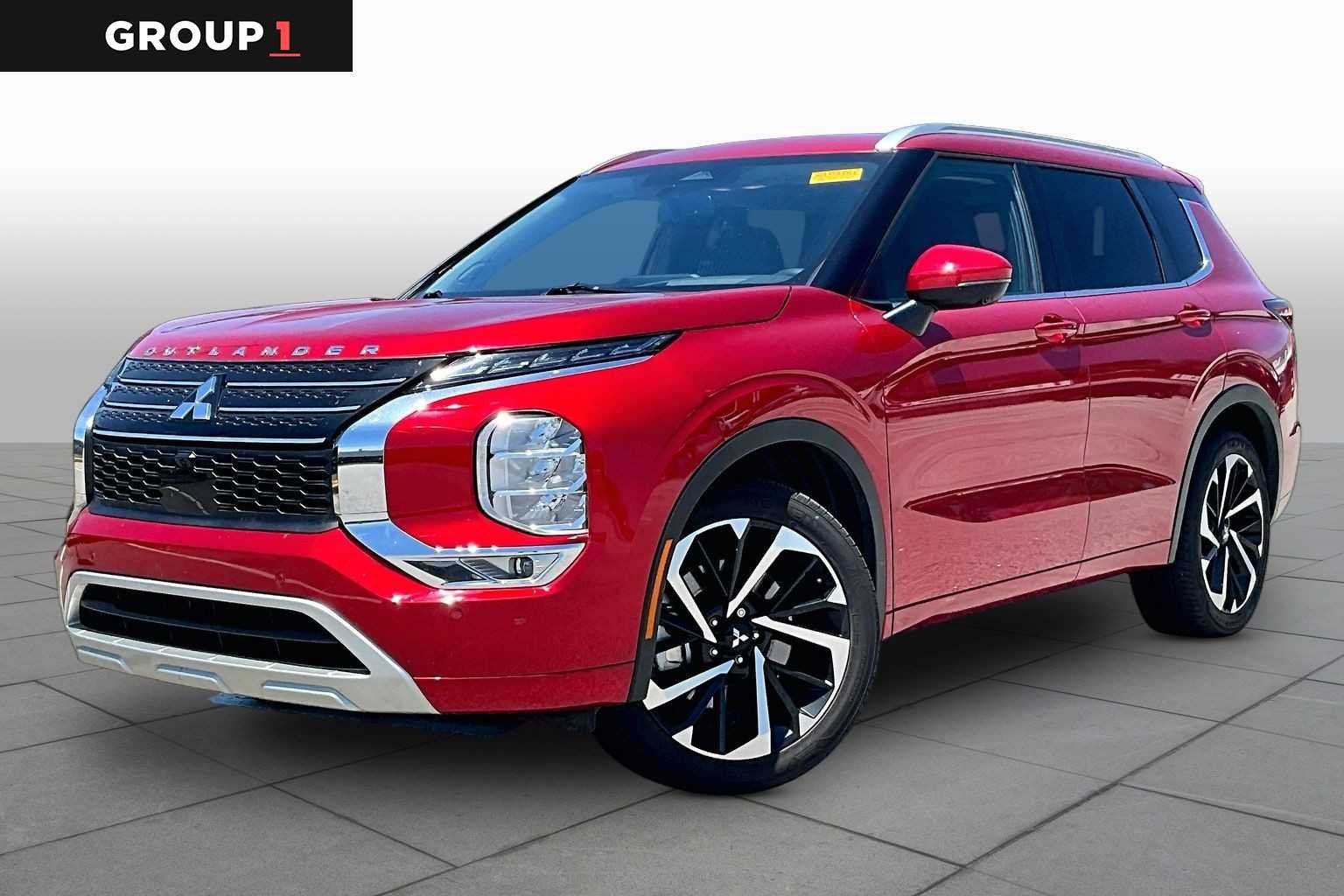 2023 Mitsubishi Outlander SEL 2WD's photo