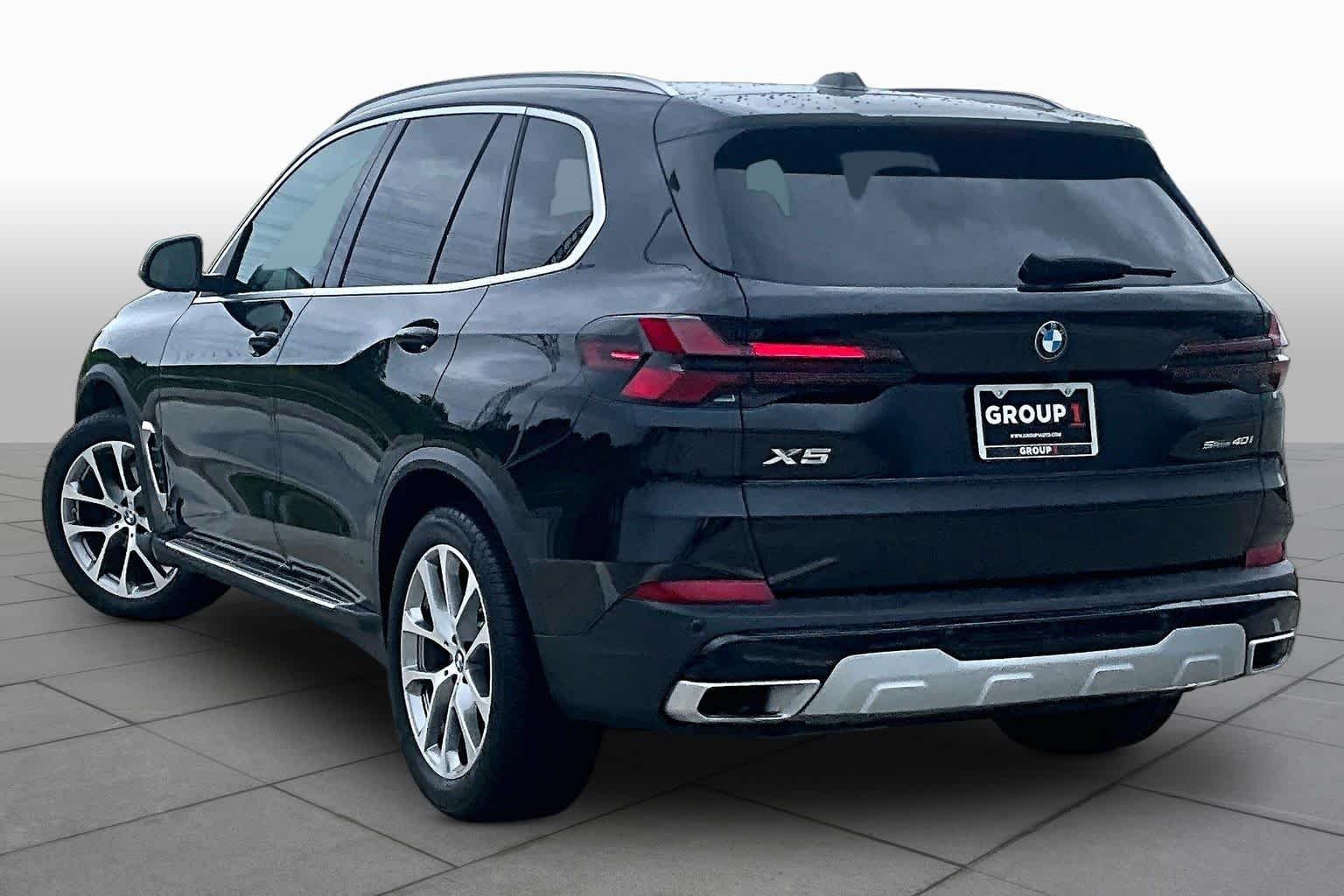 Used 2026 Black Sapphire Metallic BMW sDrive40i image 11