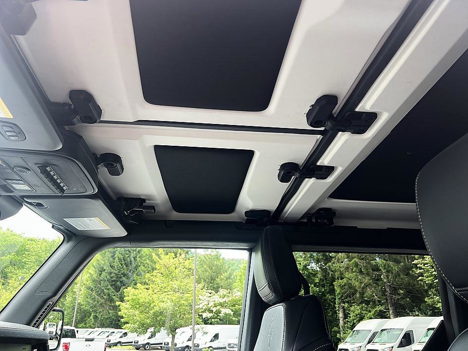 Used 2025 Shadow Black Ford Badlands image 20