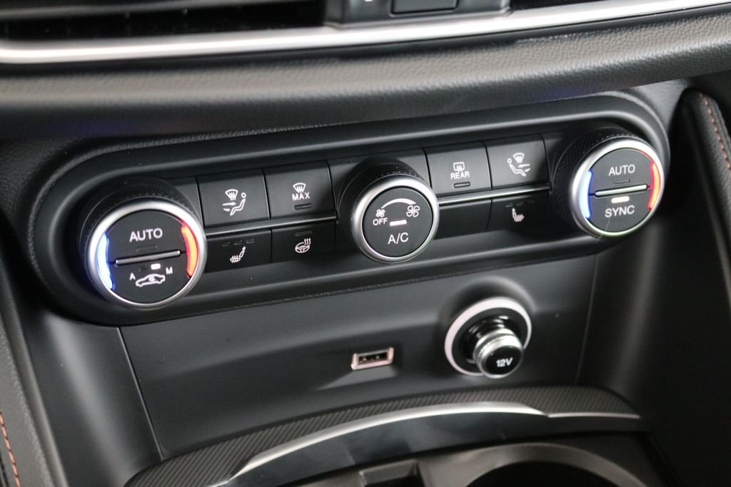 2025 Alfa Romeo Stelvio Intensa - Photo 14