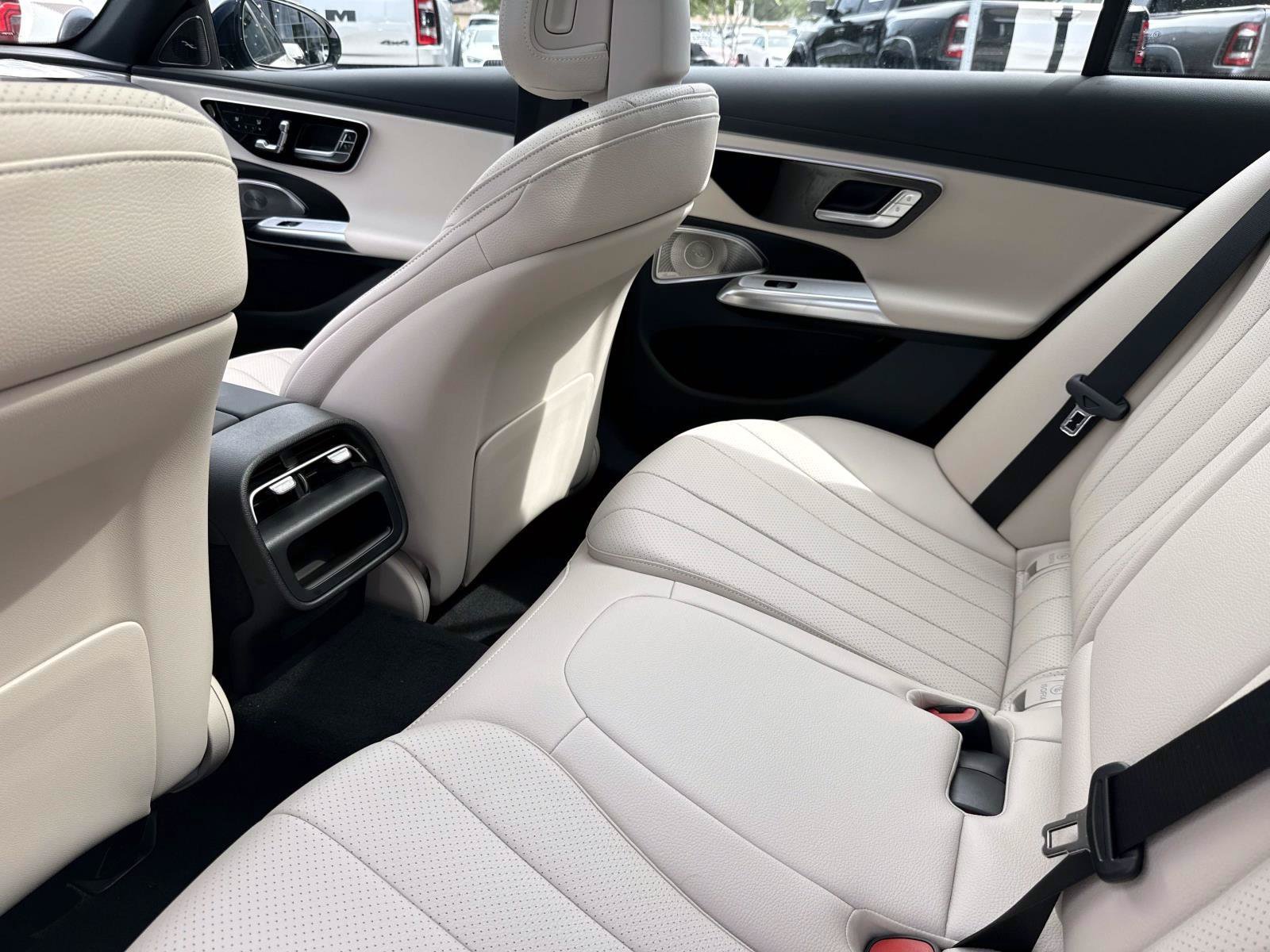 New 2026 Polar White Mercedes-Benz E 350 RWD Sedan image 14