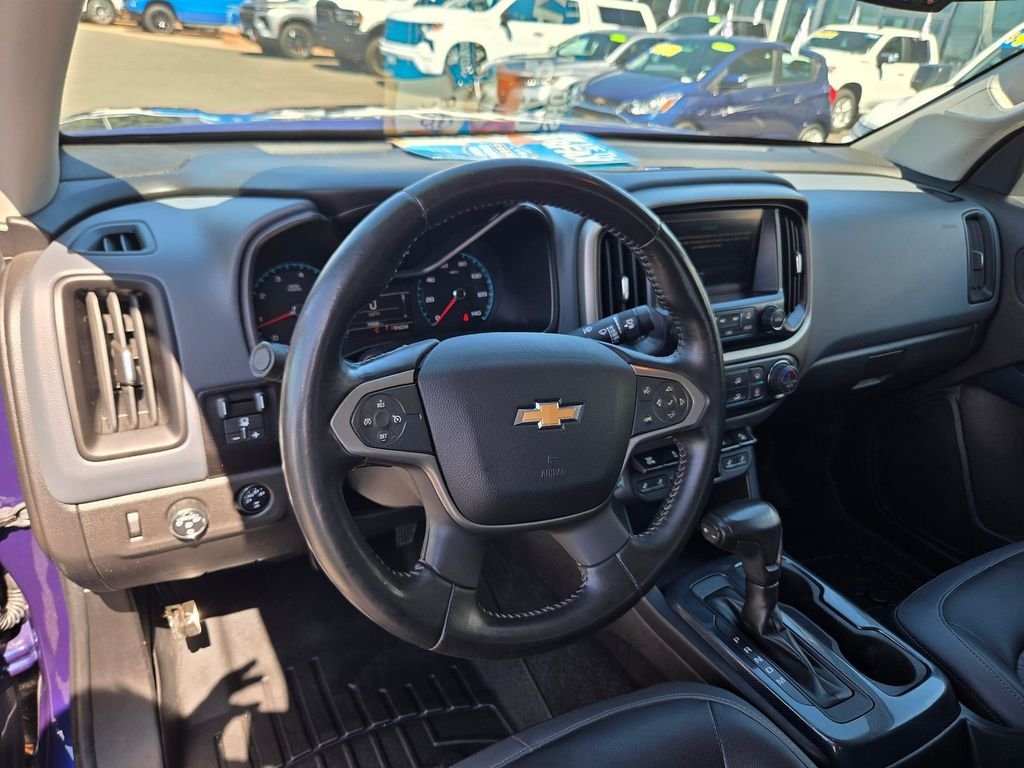 Used 2016 Blue Chevrolet Z71 image 6