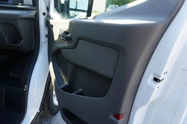 New 2026 Oxford White Ford Passenger Van XL image 18