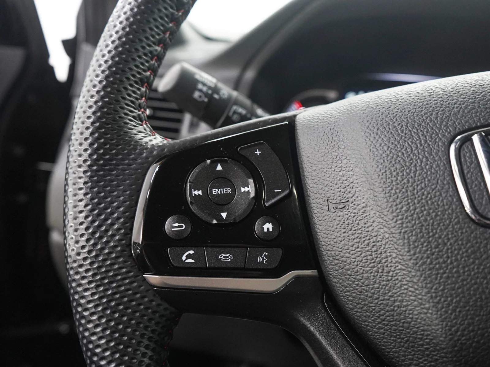 Used 2024 Crystal Black Pearl Honda Black Edition image 28