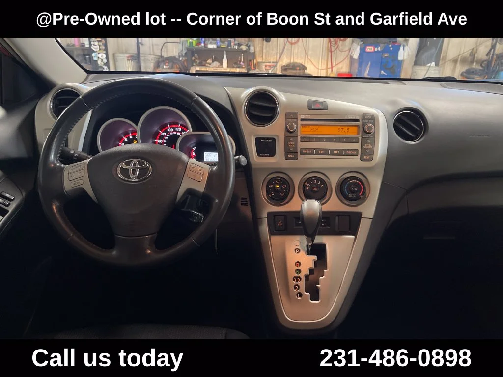 Used 2009  Toyota S image 17