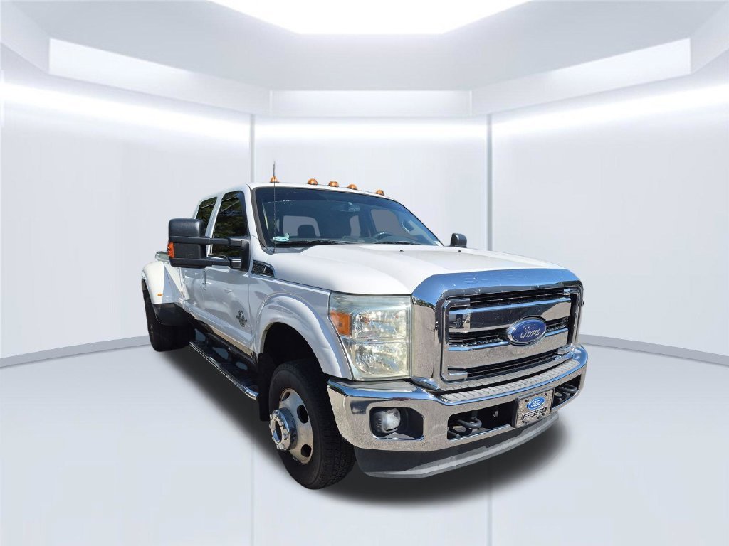 Used 2015 Oxford White Ford Lariat image 3