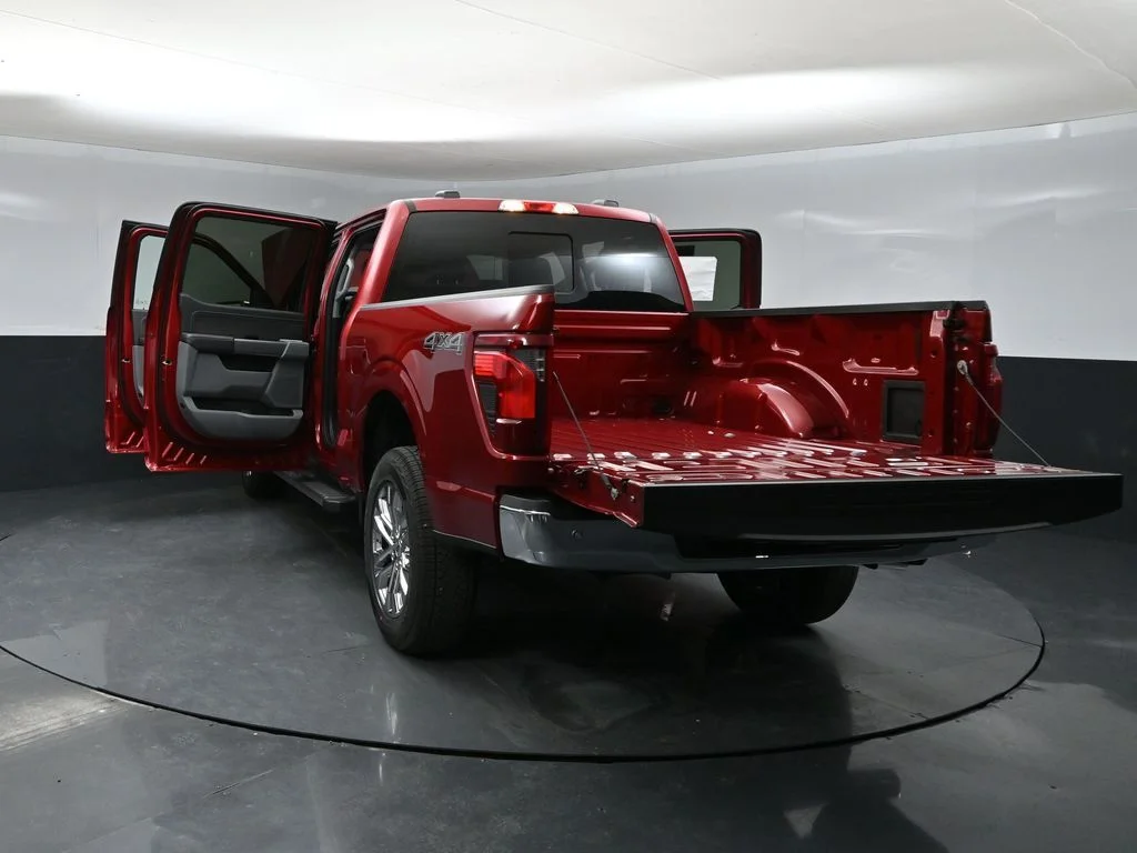 New 2026 Ruby Red Metallic Ford XLT image 38