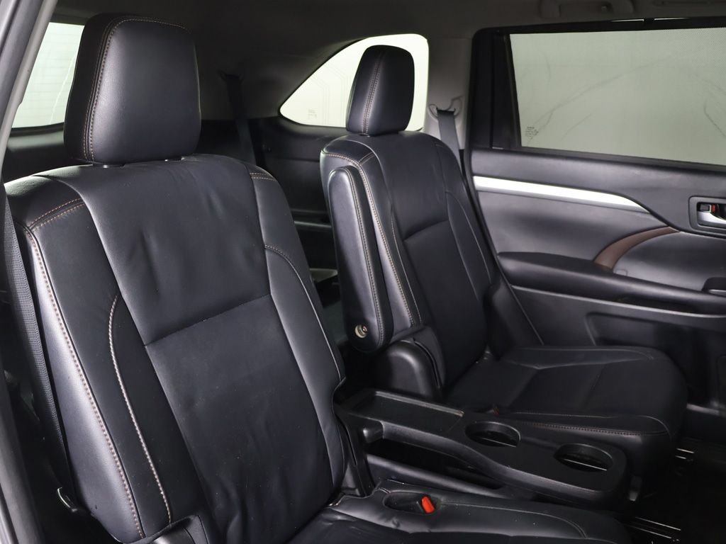 2017 Toyota Highlander XLE - Photo 32