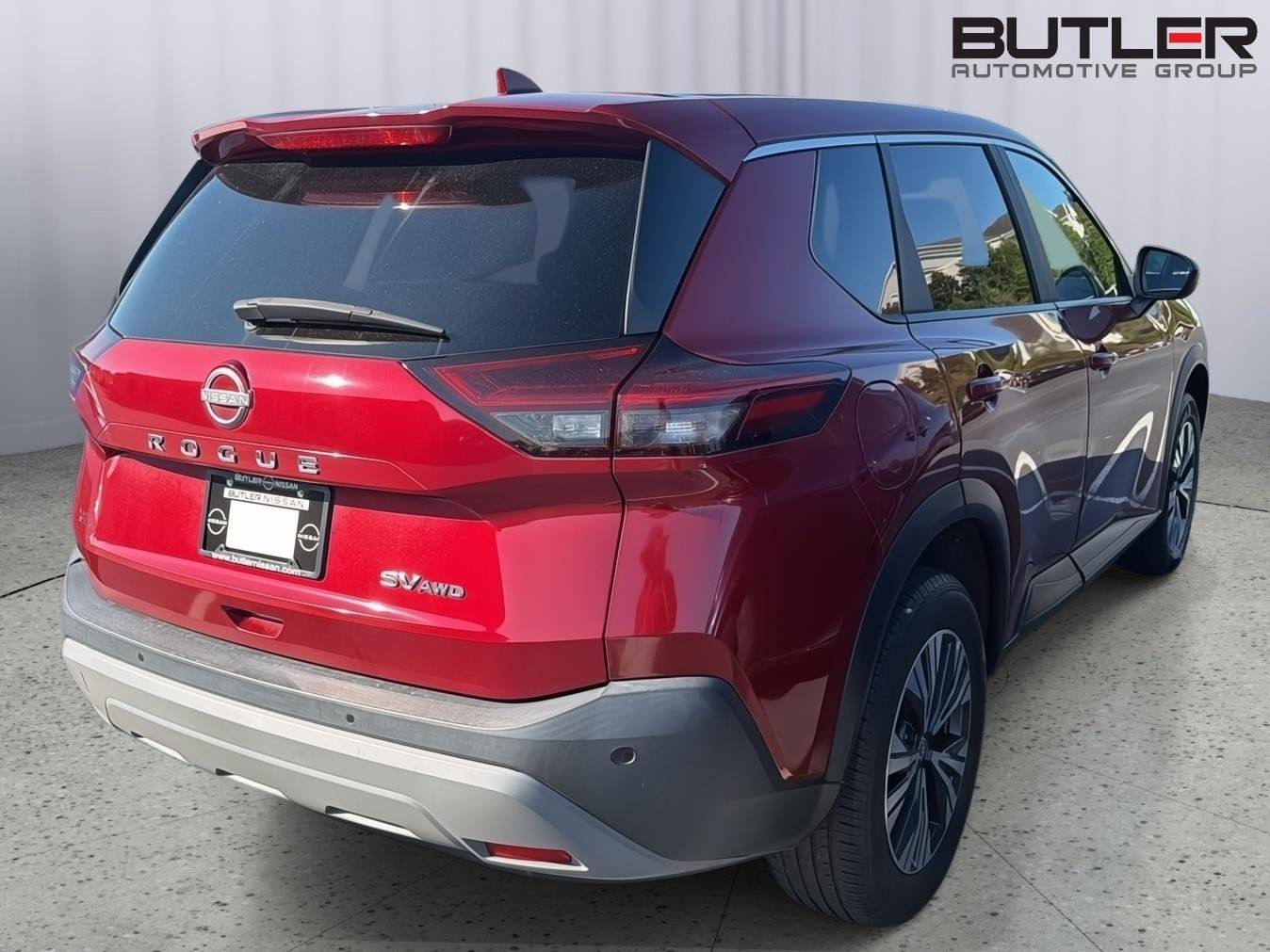 Used 2023 Scarlet Ember Tintcoat Nissan SV image 8