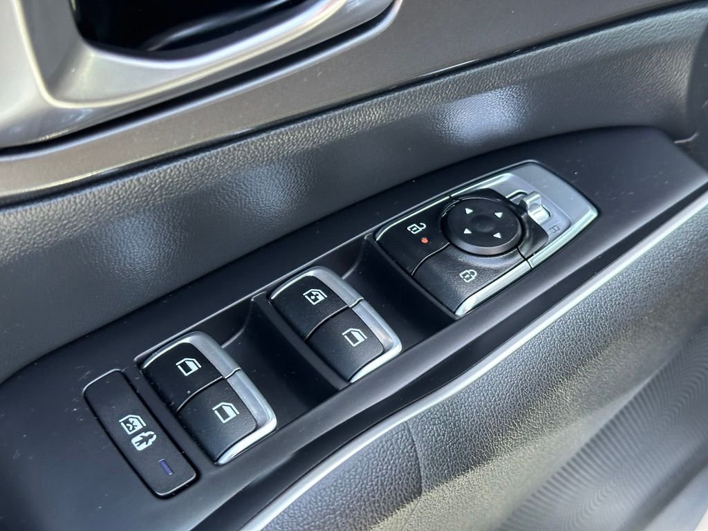Used 2026 White Kia LX image 11