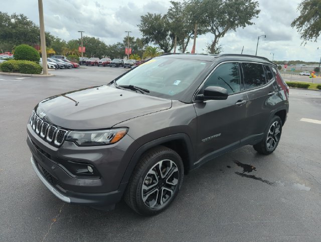 Used 2024 Gray Jeep Limited image 14