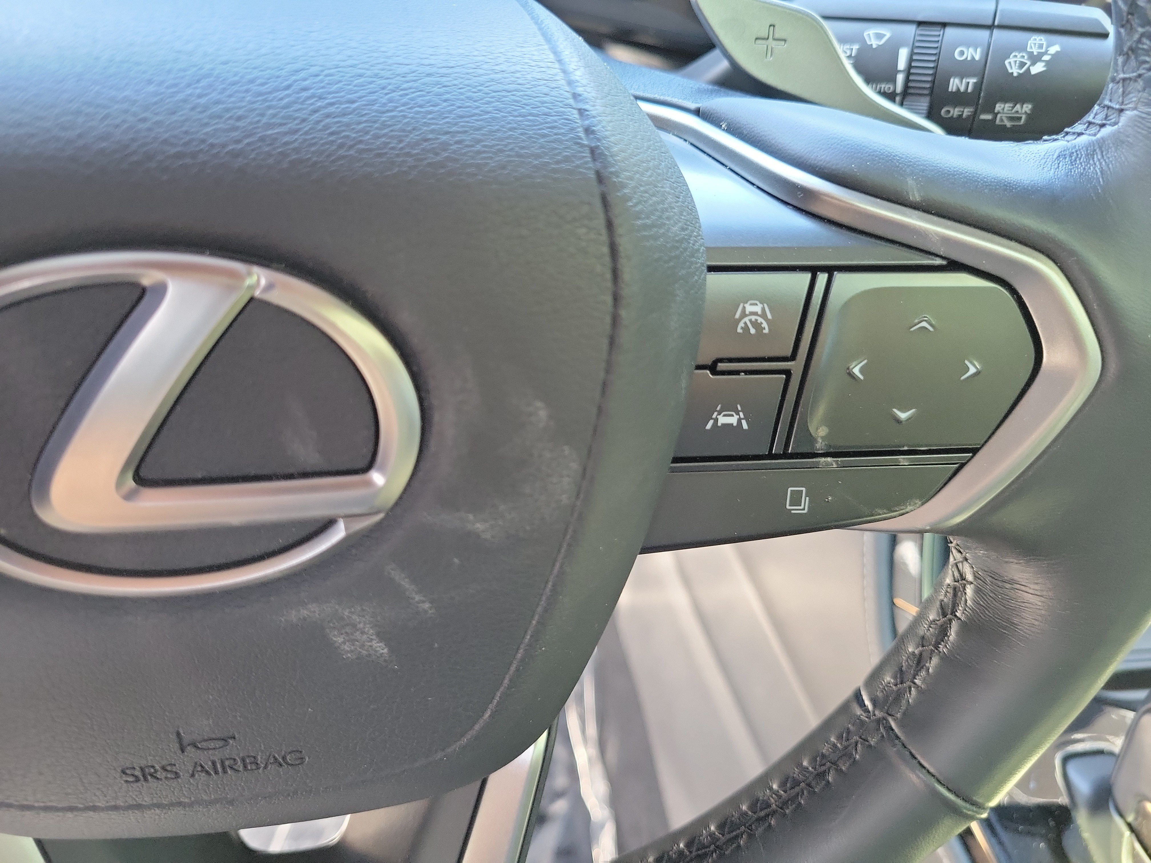 Used 2024 Silver Lexus 350 Luxury image 25
