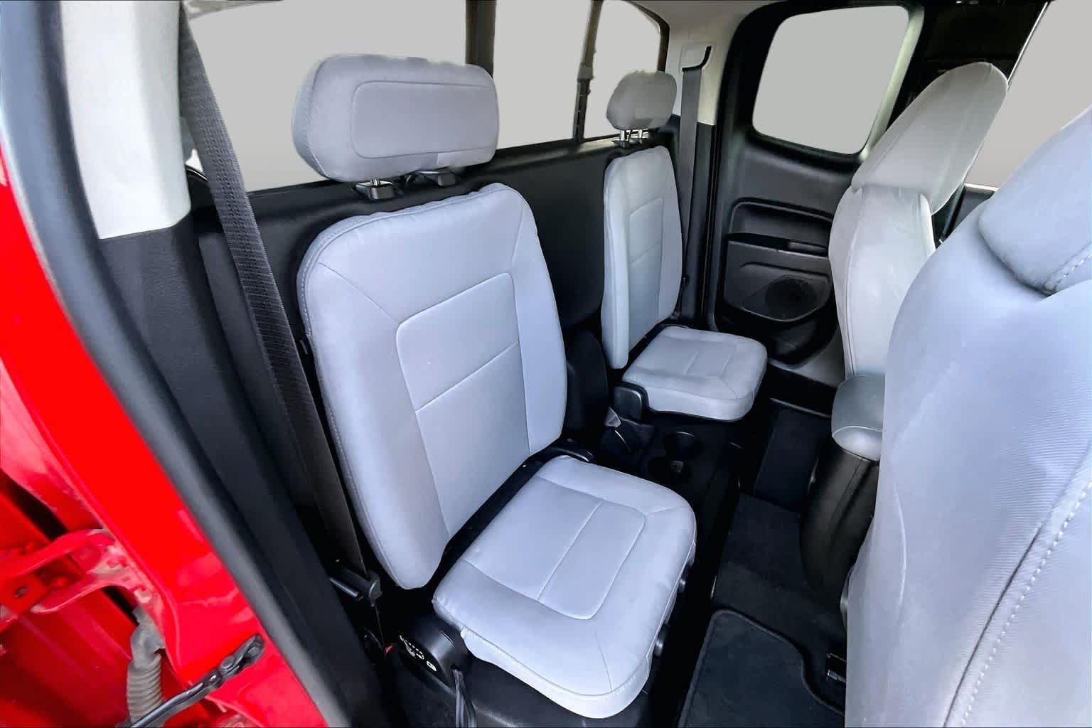 Used 2018 Red Hot Chevrolet 4WD LT image 20