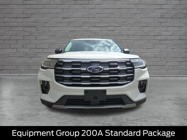 New 2026 Star White Metallic Tri-Coat Ford Active image 2