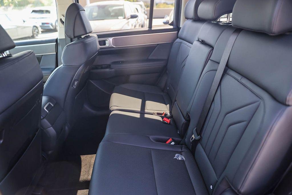 New 2026 Hampton Gray Hyundai SEL AWD image 18