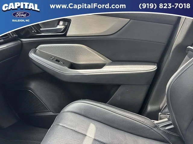 Used 2023 Black Acura Technology image 29
