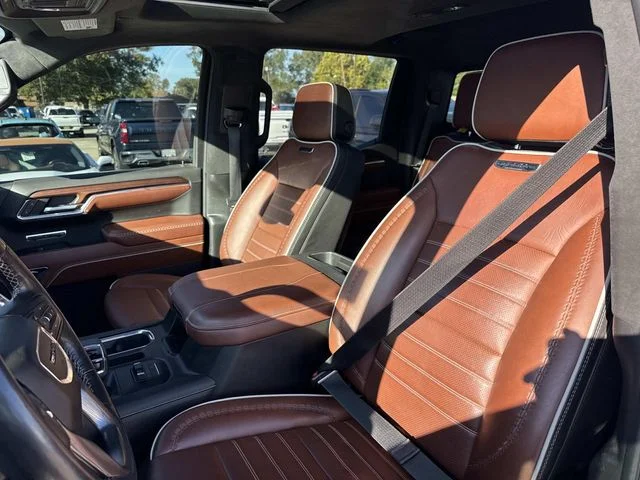 Used 2023 White GMC Denali Ultimate image 36