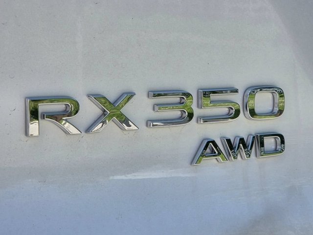 New 2026 Eminent White Pearl Lexus LUXURY image 15