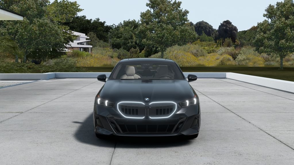 New 2027 Dark Graphite Metallic BMW 530i image 3