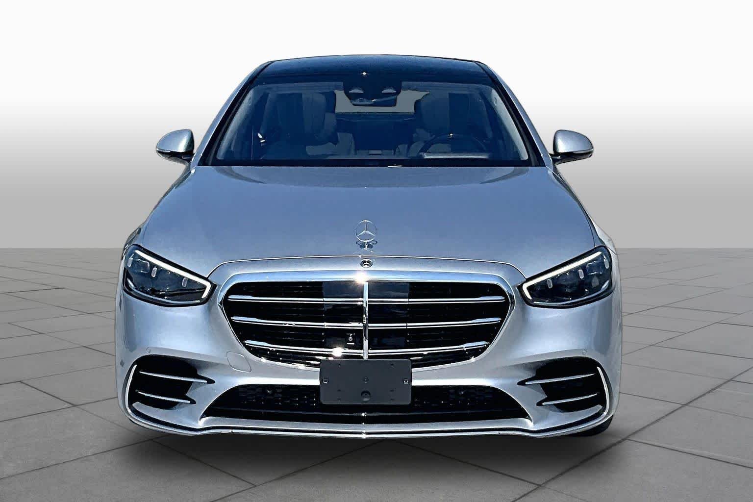 Used 2022 Cirrus Silver Mercedes-Benz S 580 image 4