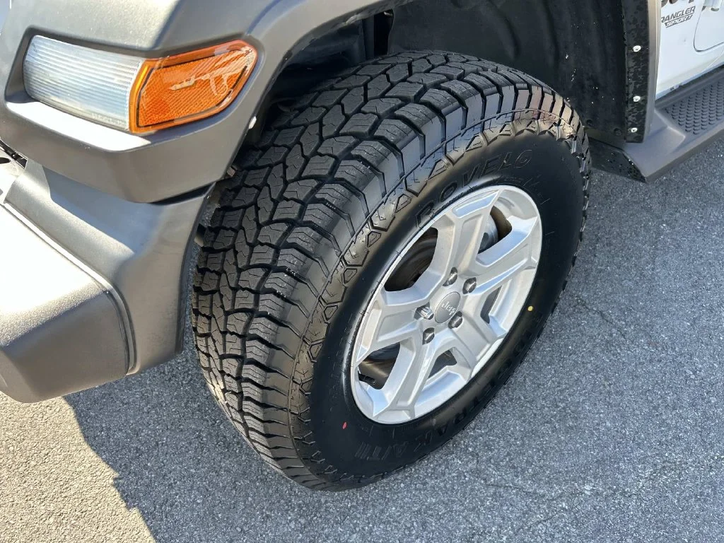 Used 2021 White Jeep Sport S image 31