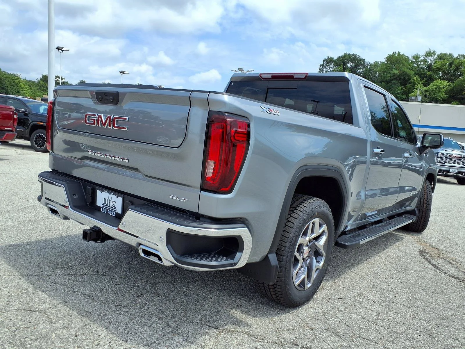 2026 GMC Sierra 1500 SLT - Photo 23