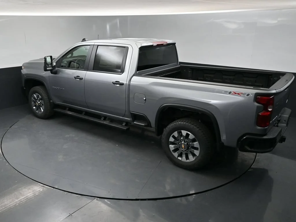 New 2026 Sterling Gray Metallic Chevrolet Custom image 34