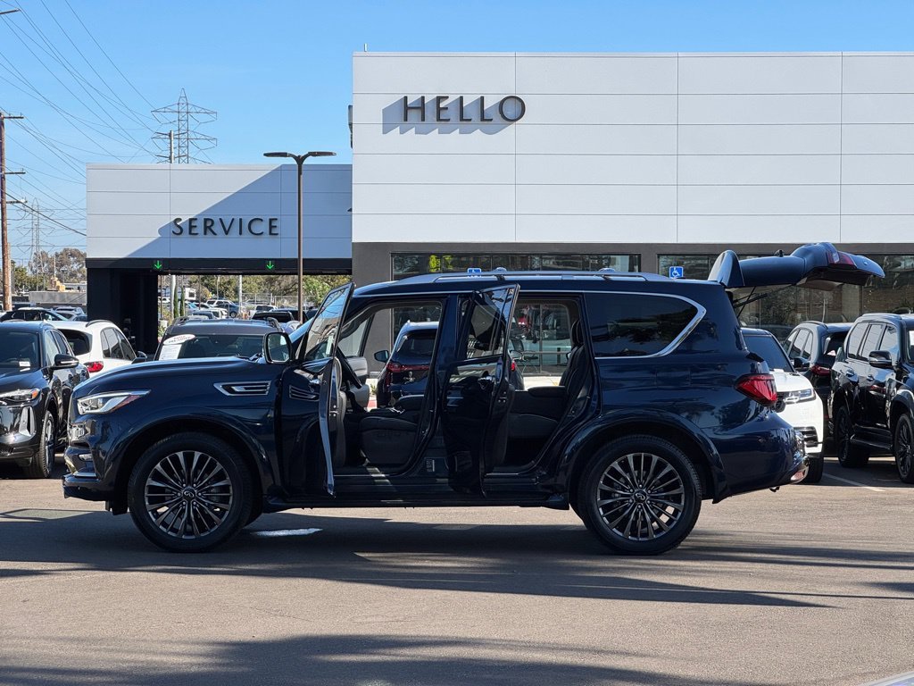 Used 2024 Blue INFINITI Premium Select image 28
