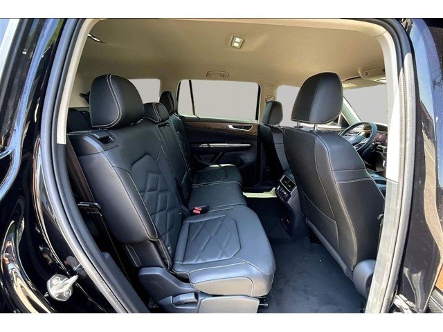 New 2026 Deep Black Pearl Volkswagen 2.0T SE image 25