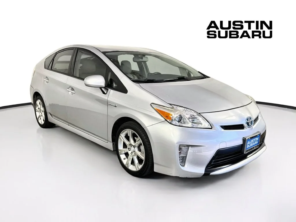 Used 2014 Silver Toyota Three image 1