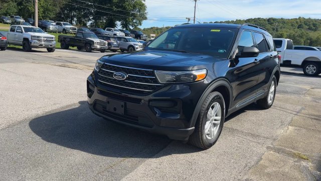 Used 2022 Agate Black Metallic Ford XLT image 7