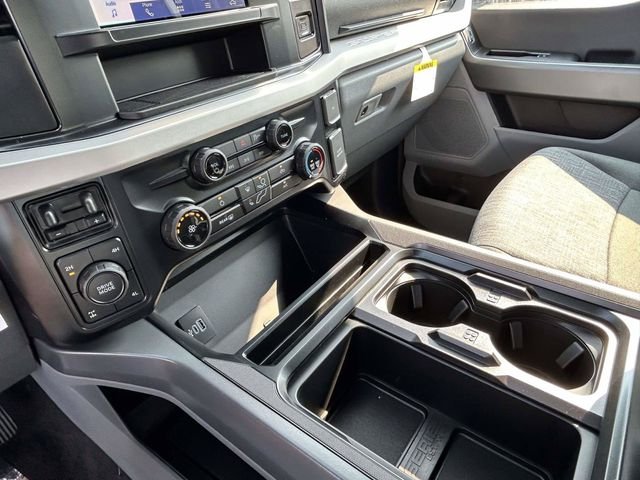 New 2026 Carbonized Gray Metallic Ford XLT image 11