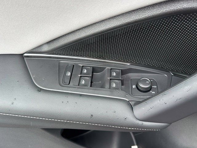 New 2026 Avocado Green  W/Black Roof Volkswagen SE R-Line Black image 18