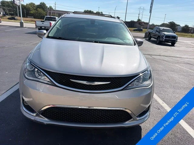 Used 2017 Billet Silver Metallic Clearcoat Chrysler Touring L image 2